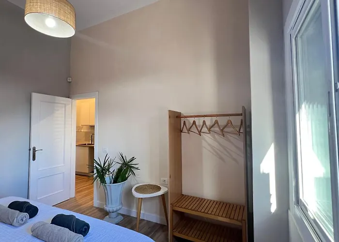 Апартаменты Coastal Nest In